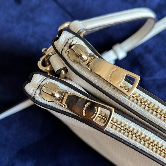 Coach Lyla Crossbody Ivory Color - Picture 8 of 14